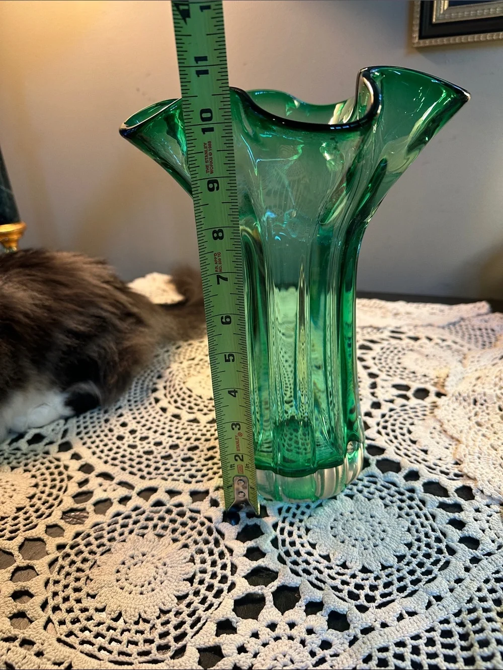 Vintage Green Art Glass Ruffled Vase - Unbranded